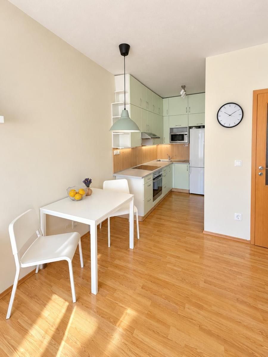 Pronájem byt 2+kk - Poupětova, Praha, 52 m² - 2