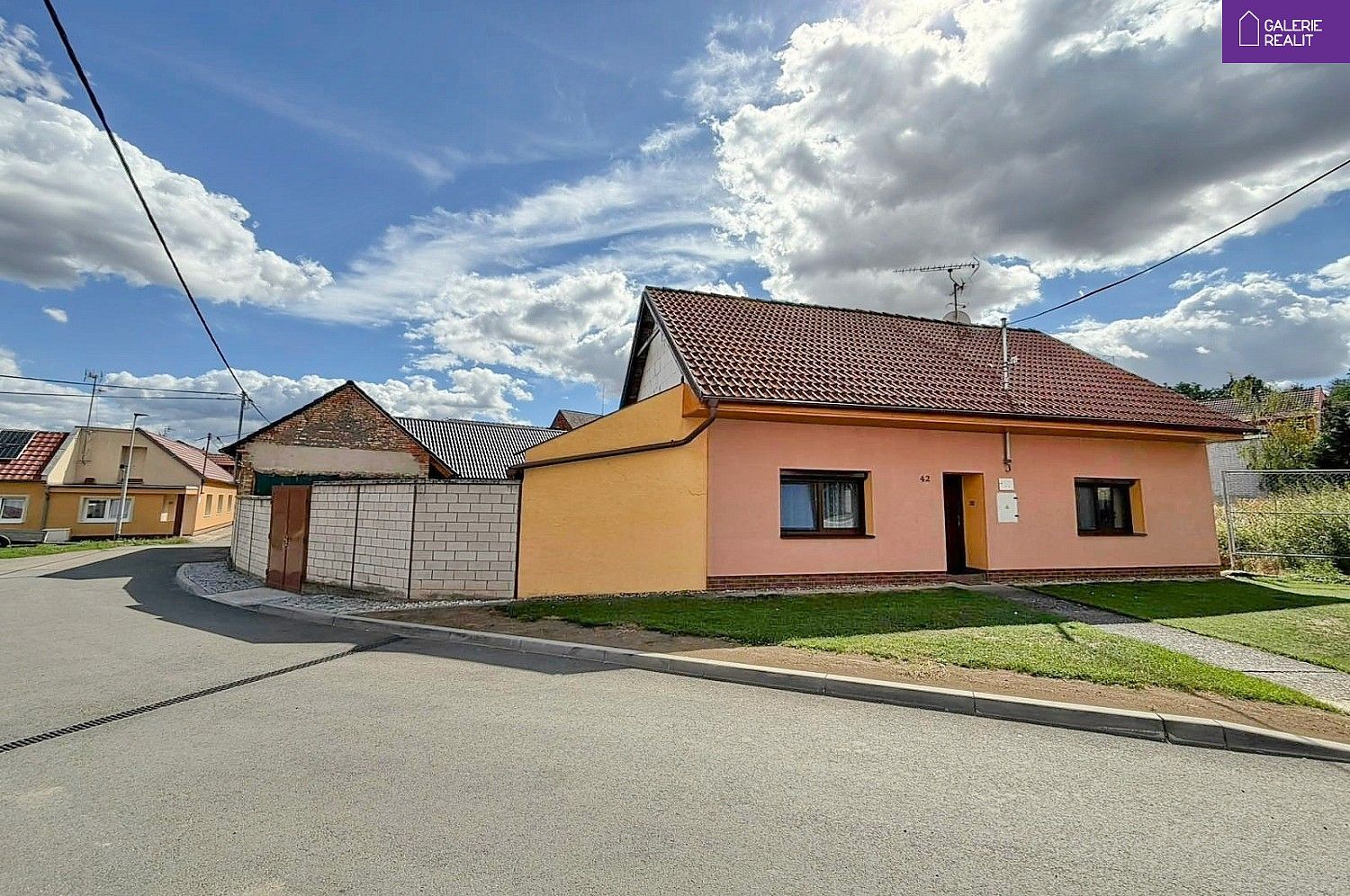 Rodinné domy, Podolí, okres Uherské Hradiště, 89 m² - 1
