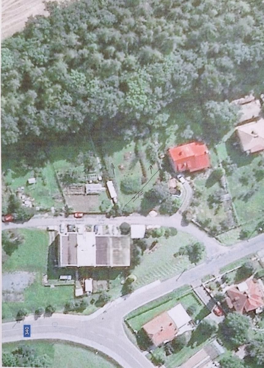 Prodej pozemek pro bydlení - Běstvina, 1 127 m²