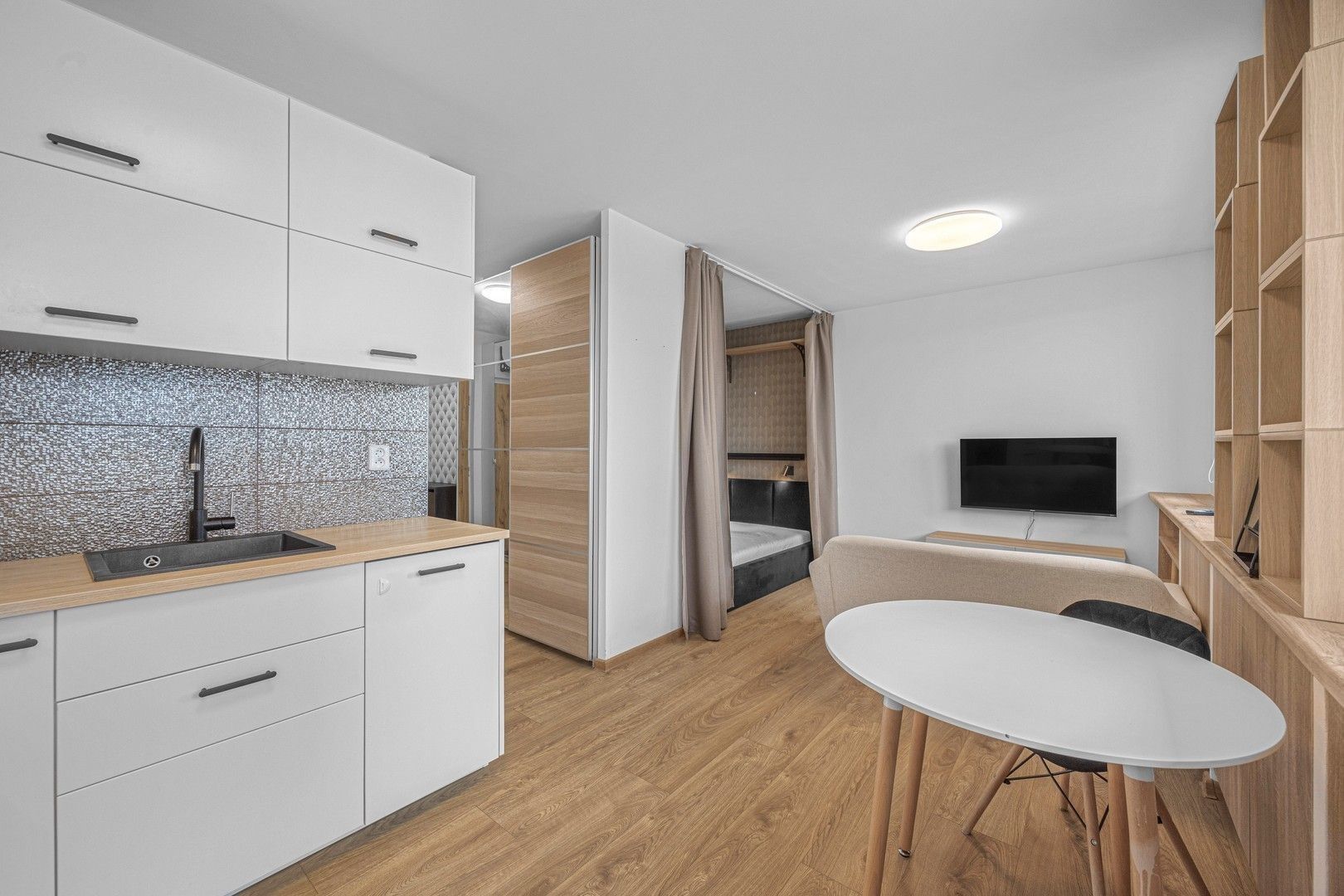 Pronájem byt 1+kk - Benešovská, Kladno - Kročehlavy, Středočeský kraj, 30 m² - 5