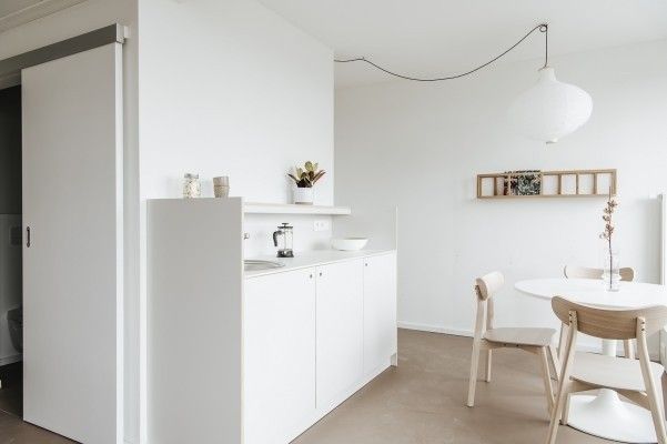 Byty, 987 66, Zahraničí