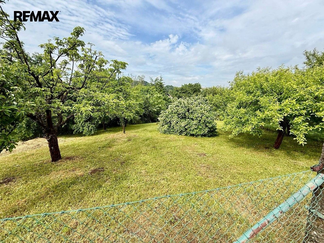 Pozemek pro bydlení, 836 m²