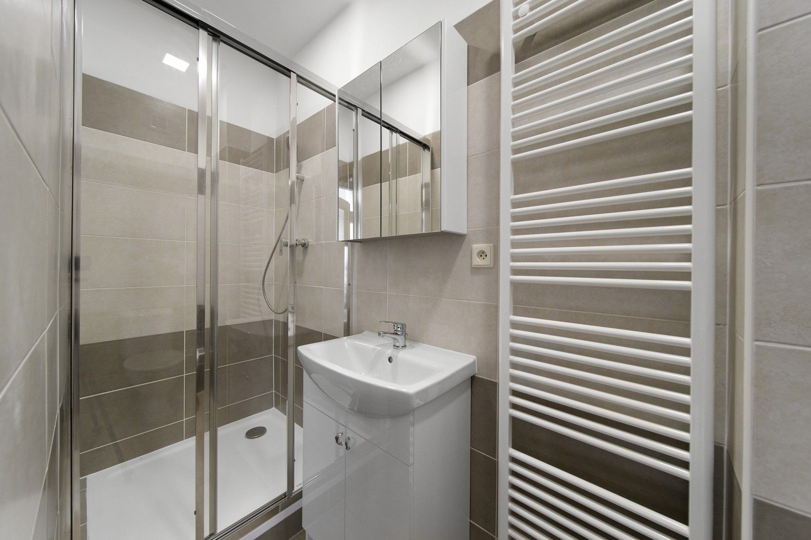 Pronájem byt 1+1 - Hřímalého, Plzeň, 50 m²