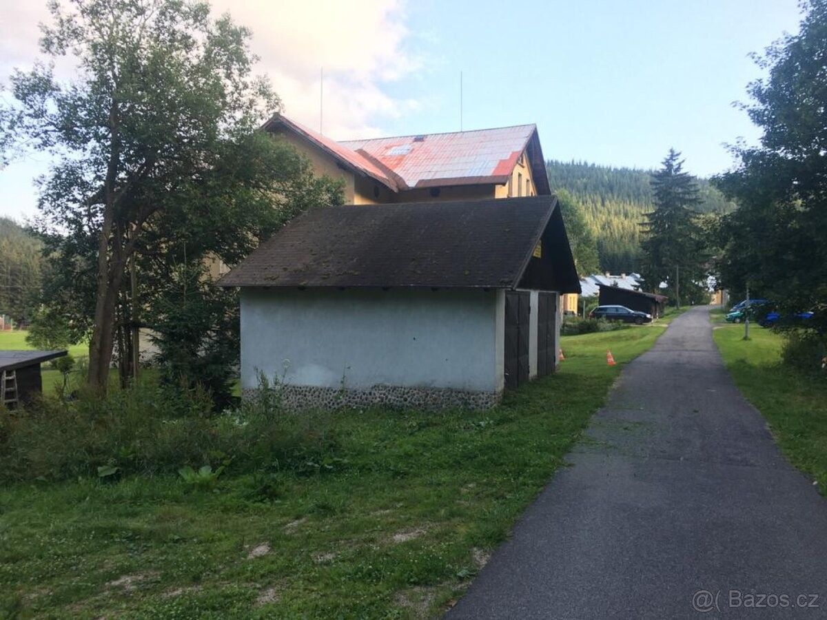 Prodej garáž - Kořenov, 468 49