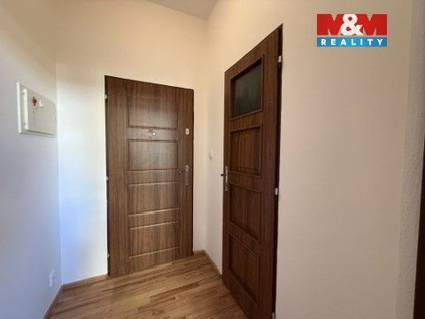 Pronájem byt 1+1 - V Luzích, Jablonec nad Nisou, 50 m²