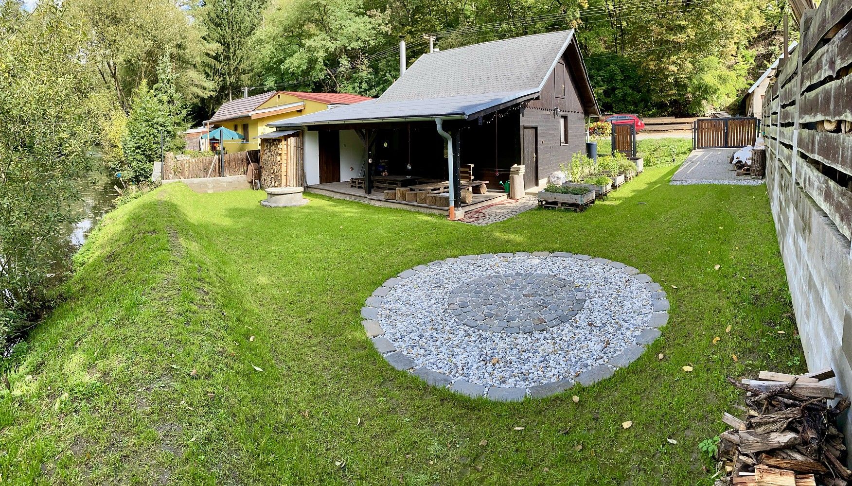 Pozemek pro bydlení, 302 m²