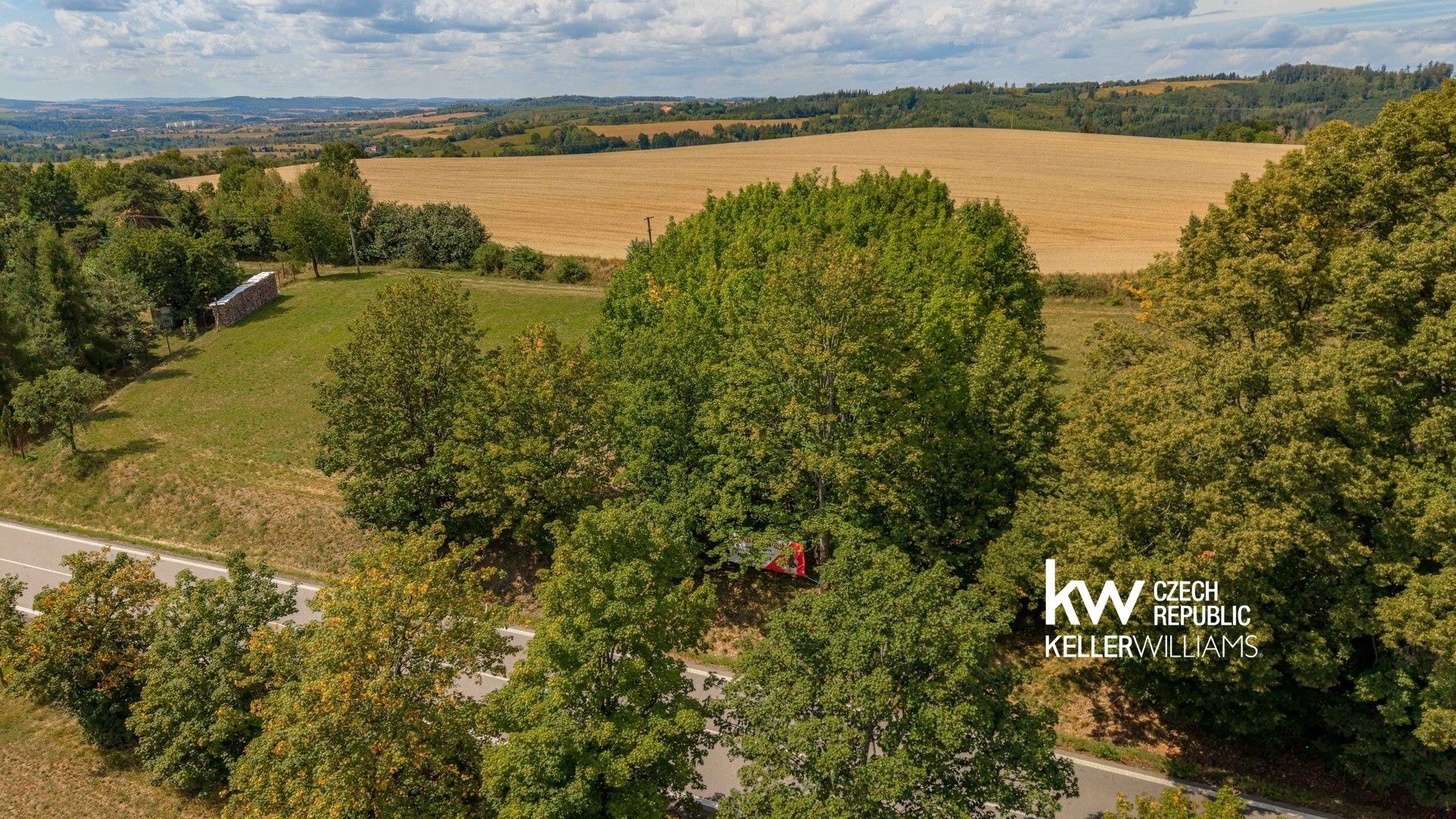 Pozemek pro bydlení, 884 m²