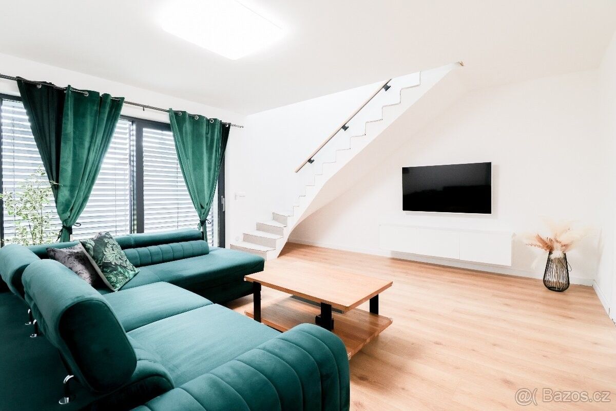 Prodej rodinný dům - Petrov u Hodonína, 696 65