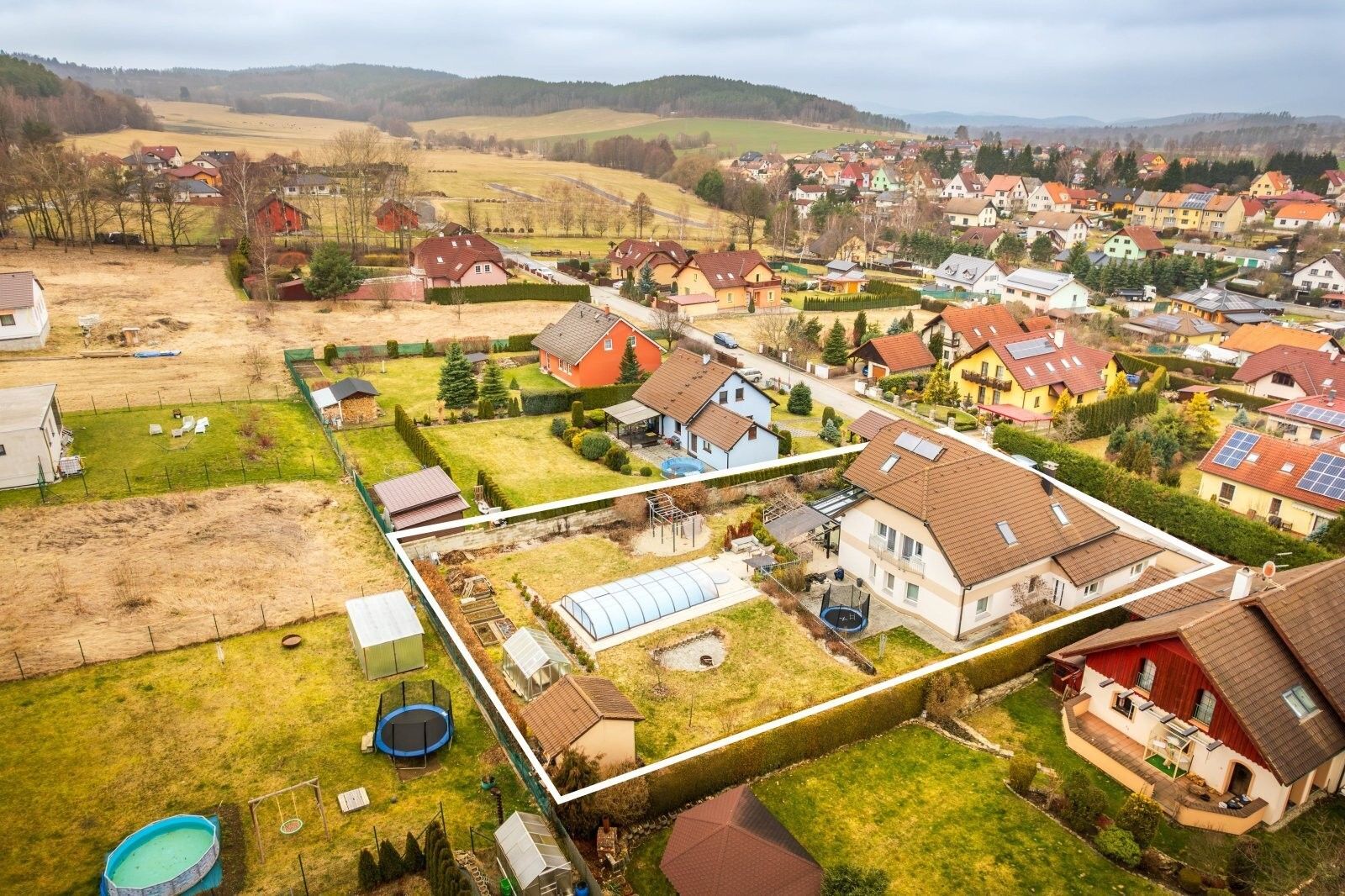 Prodej rodinný dům - Slunečná, Kájov, 410 m²