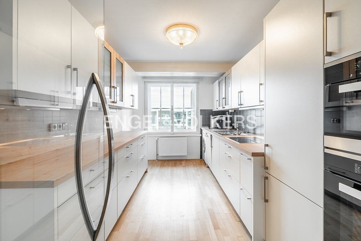 Pronájem byt 4+kk - Sokolovská, Praha, 112 m²