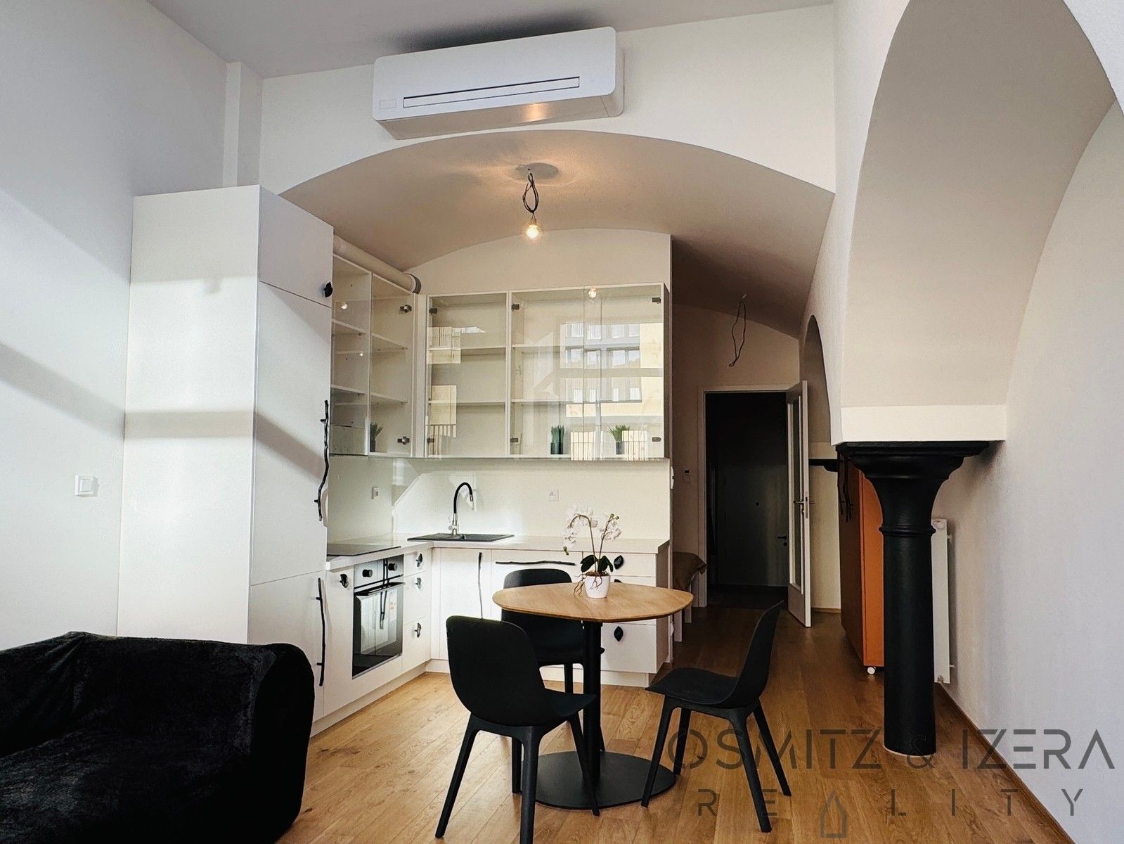 Pronájem byt 2+kk - Vrtbova, Praha, 49 m²