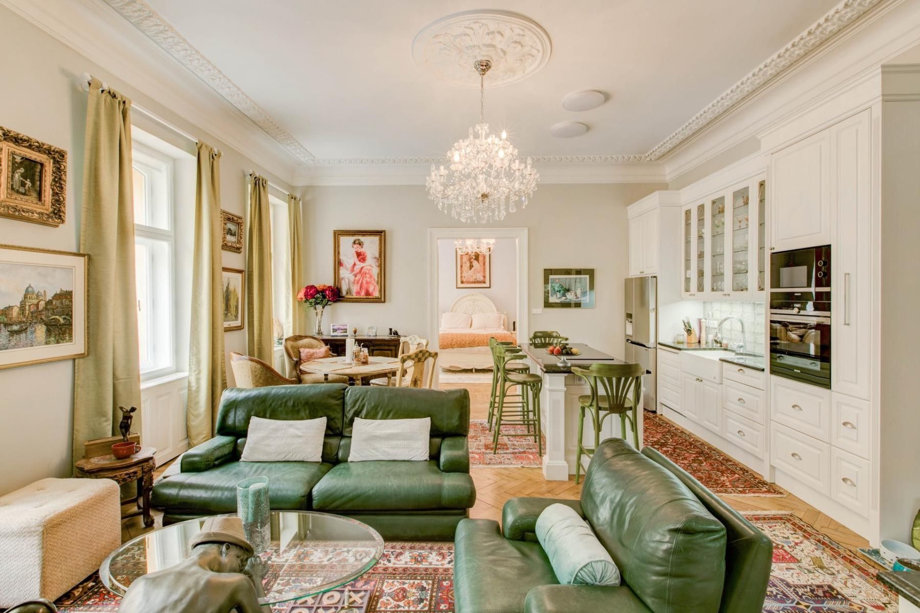 4+kk, Korunní, Praha, 132 m²