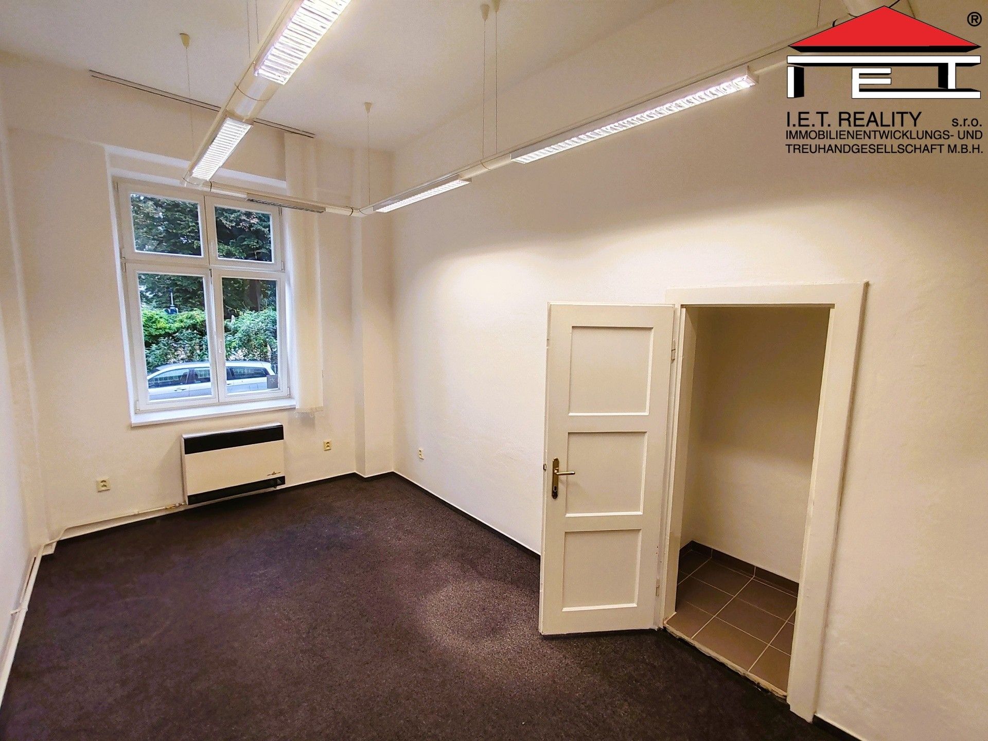 Pronájem kancelář - Přívozská, Ostrava, 34 m²