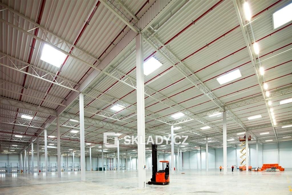 Sklady, Jirny, 6 900 m² - 2