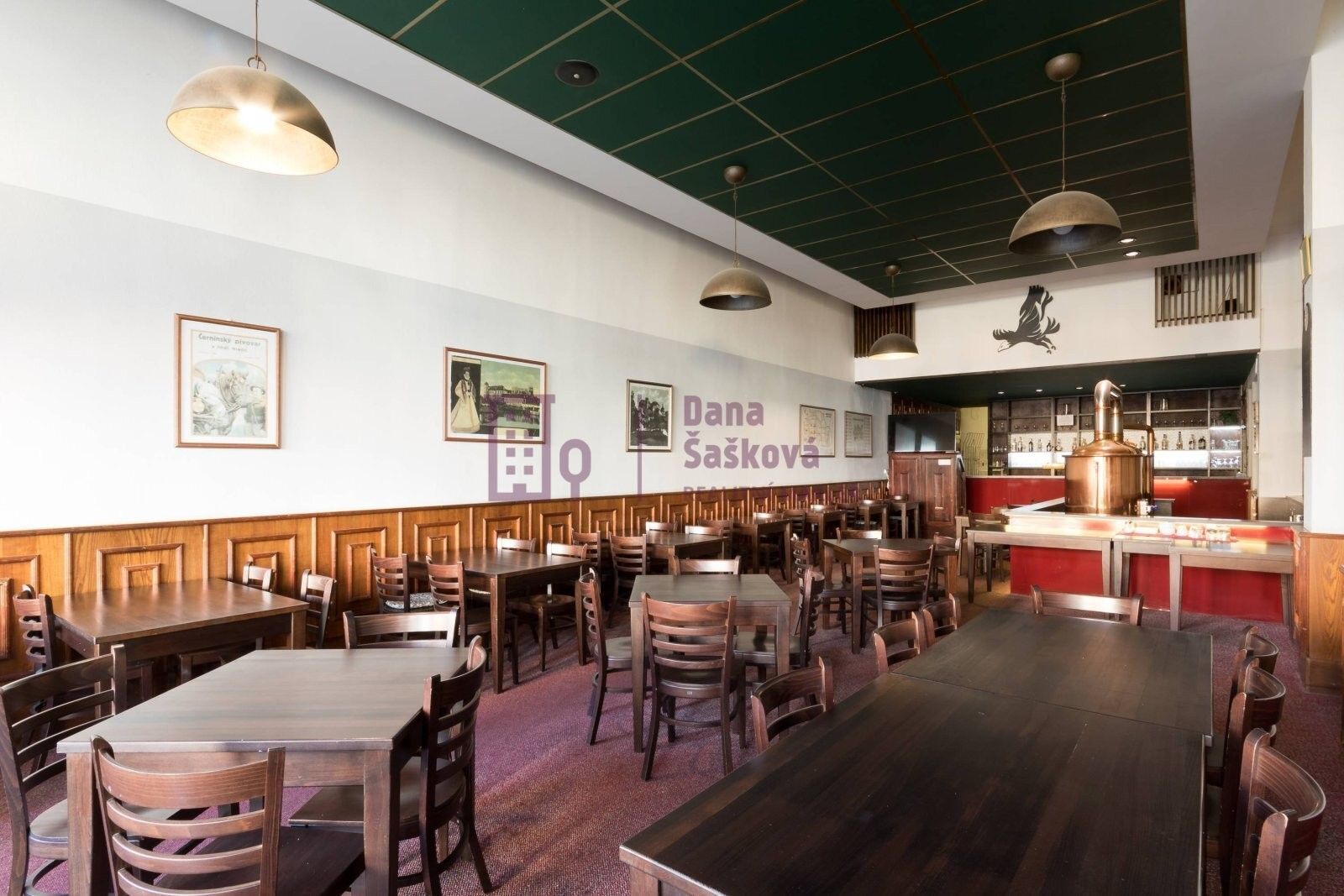 Pronájem restaurace - nám. Míru, Jindřichův Hradec, 160 m²