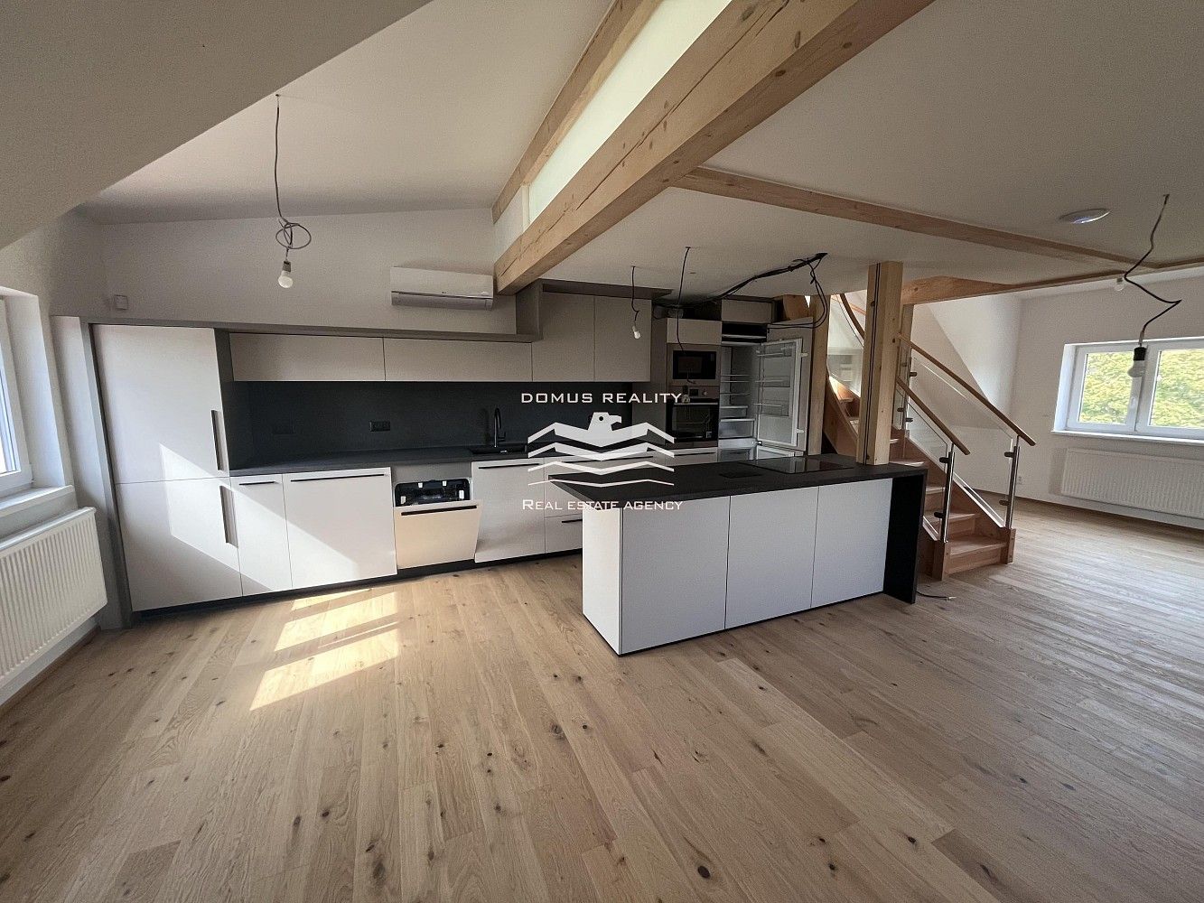4+kk, Zavadilova, Praha 6 - Dejvice, 100 m² - 1