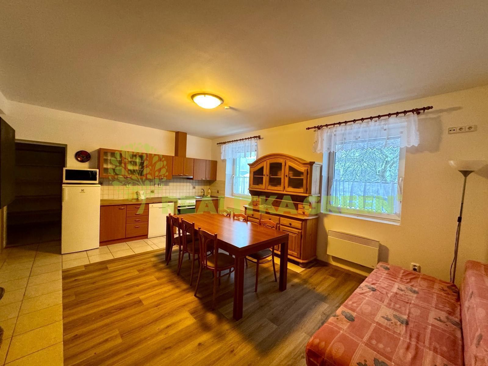 Pronájem byt 2+kk - Podkopná Lhota, 72 m²