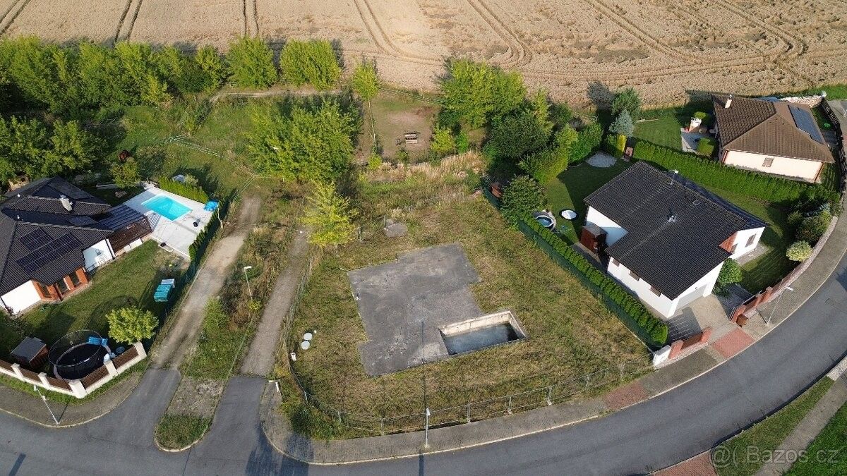 Prodej rodinný dům - Dolní Břežany, 252 41