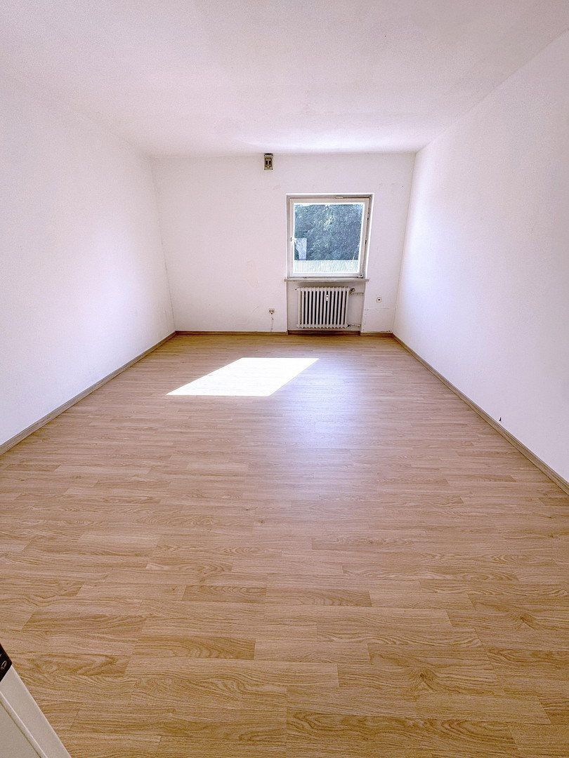 Pronájem kancelář - Porschestrasse 12 Waldkraiburg Waldkraiburg Bayern 84478, 128 m² - 5