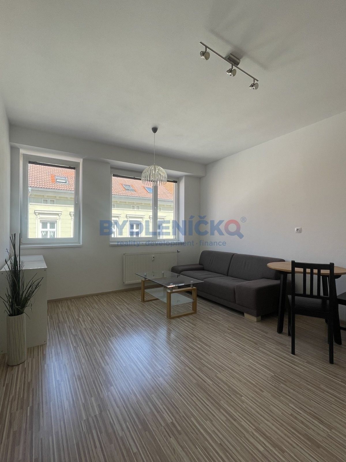 Pronájem byt 2+kk - B. Smetany , České Budějovice, 40 m²