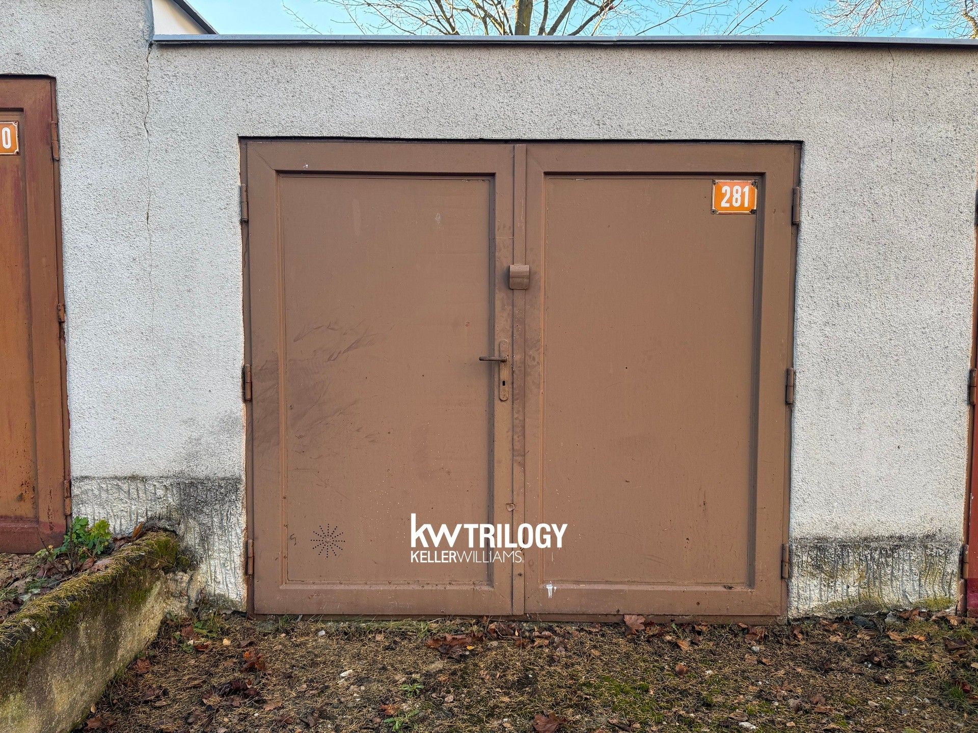 Garáže, Vašíčkova, Kladno, 20 m²