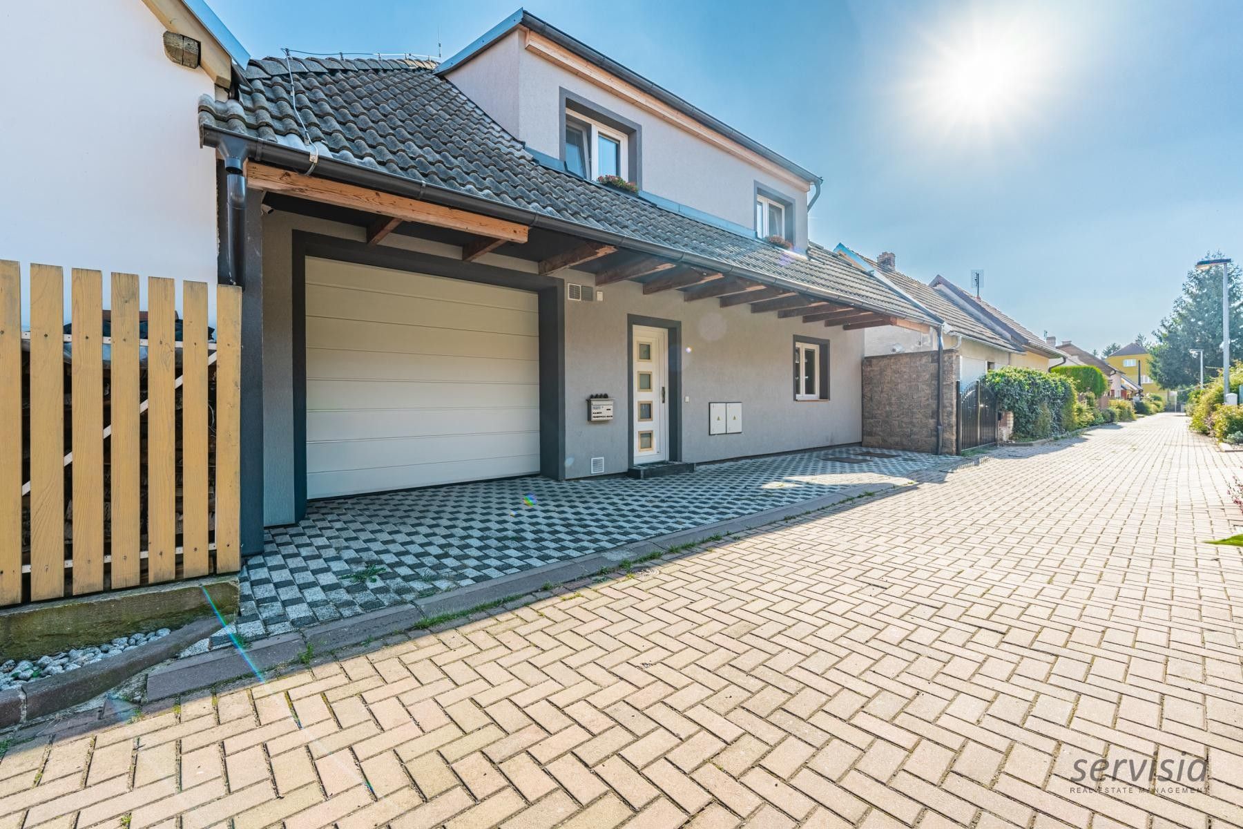 Prodej rodinný dům - Troskovická, Praha, 120 m²