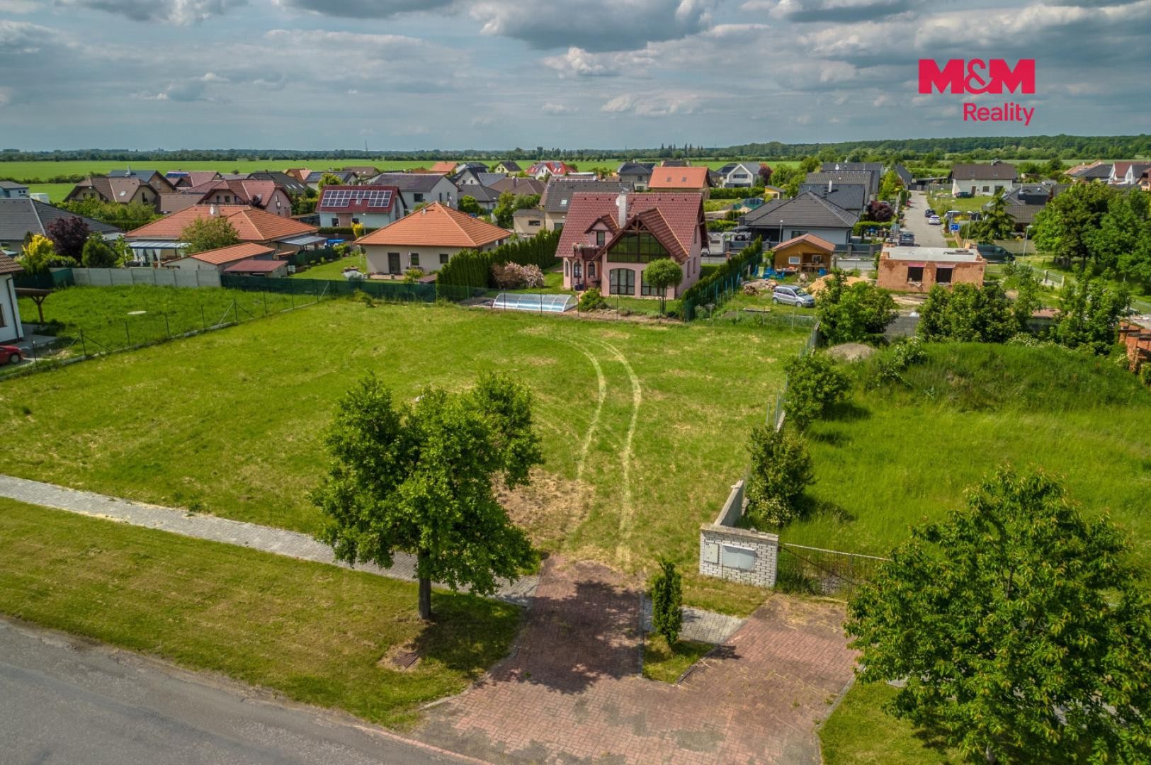 Prodej pozemek pro bydlení - Pátek - 2