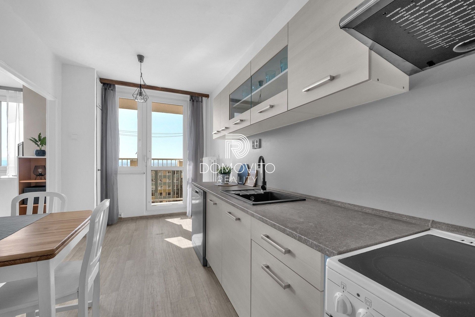 Pronájem byt 1+1 - Zdiměřická, Praha, 42 m²