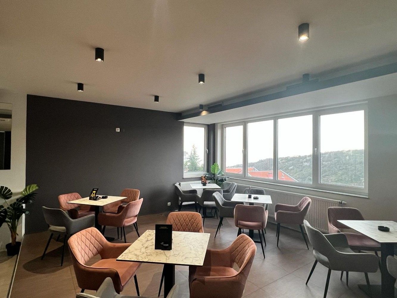 Komerční nemovitost · 110 m² · Rijeka, HR - 4