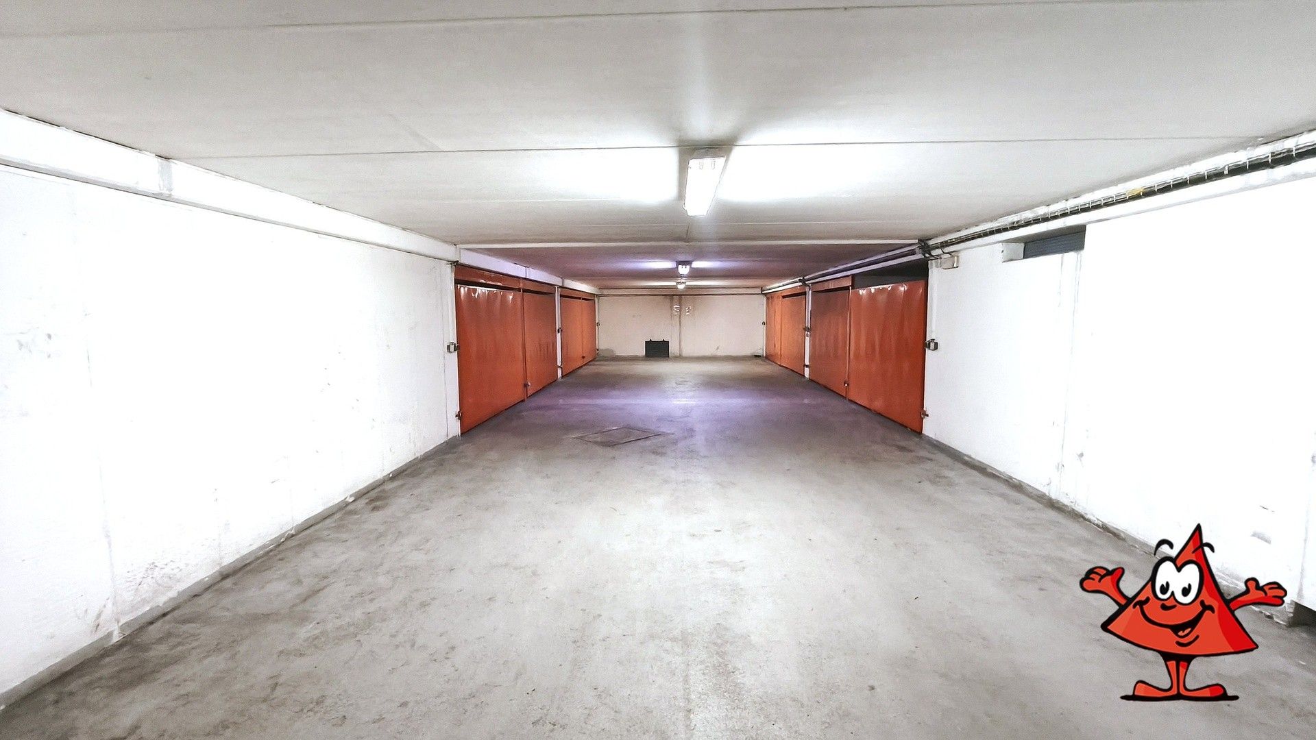 Garáže, Pšenčíkova, Praha, 17 m²