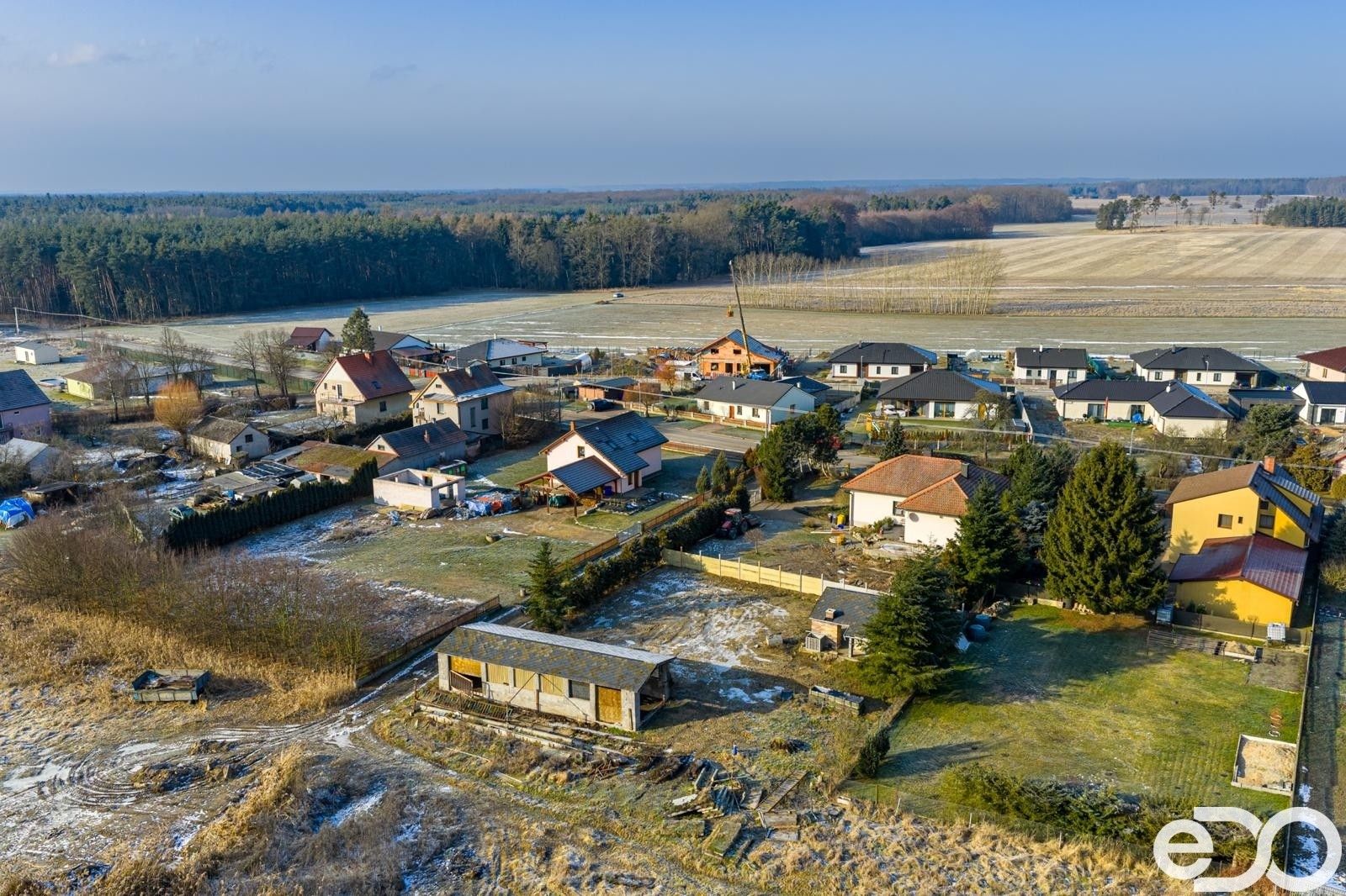 Prodej pozemek pro bydlení - Strašov, 921 m² - 5