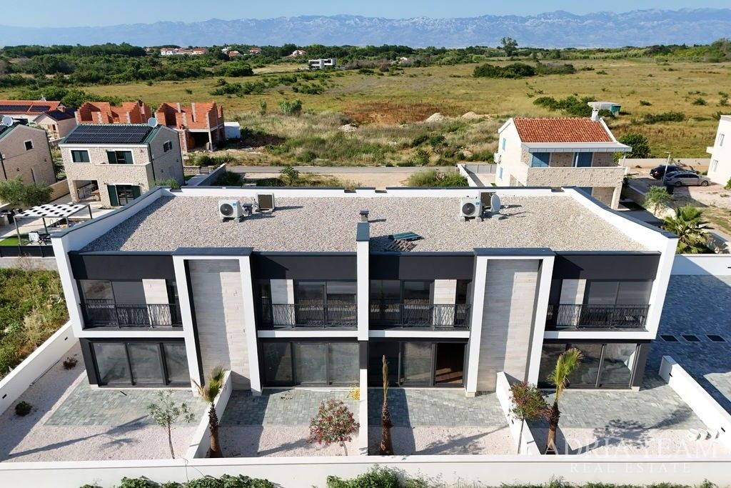 Byty, 987 66, Zahraničí