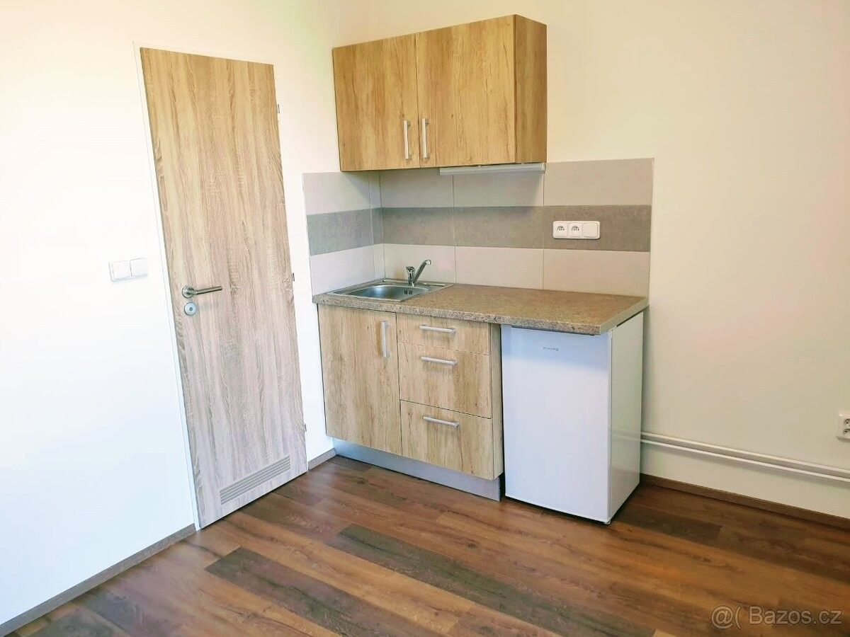 Pronájem byt - Hradec Králové, 503 01