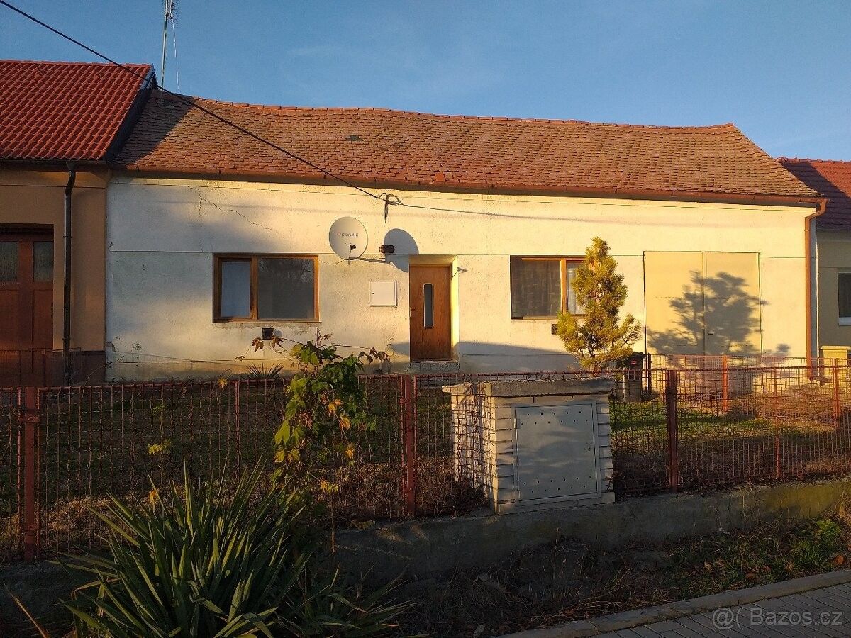 Rodinné domy, Hostěradice, 671 71