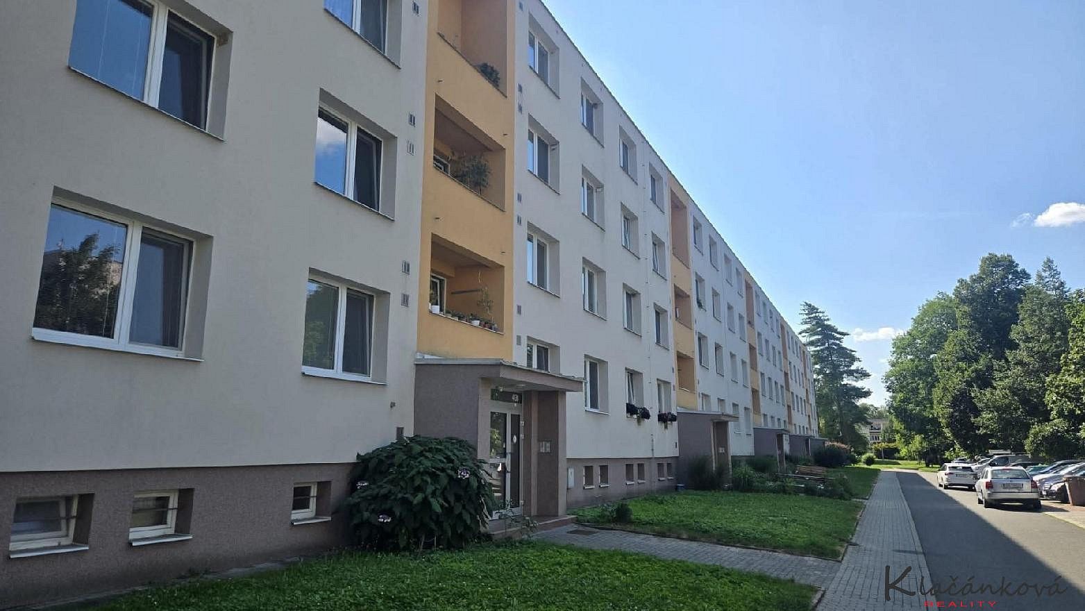 Prodej byt 1+1 - Zlín - Příluky, Zlínský kraj, 38 m² - 1