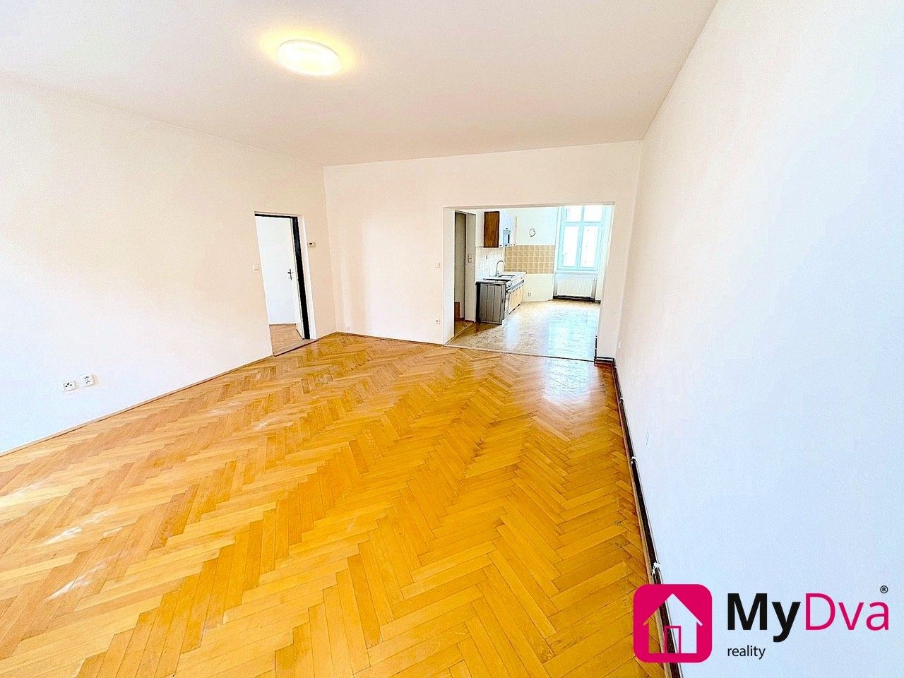 2+1, Mariánské náměstí, Znojmo, 75 m² - 2