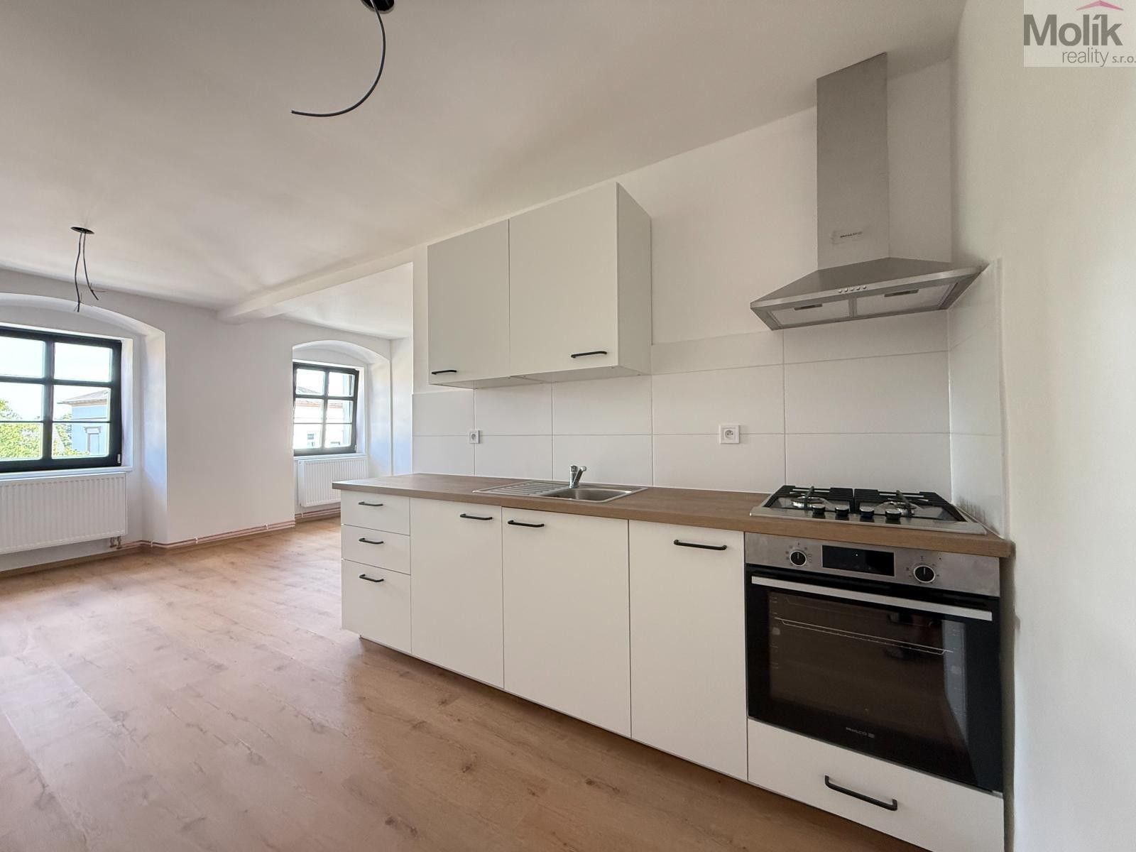 3+kk, Tovární, Osek, 48 m²