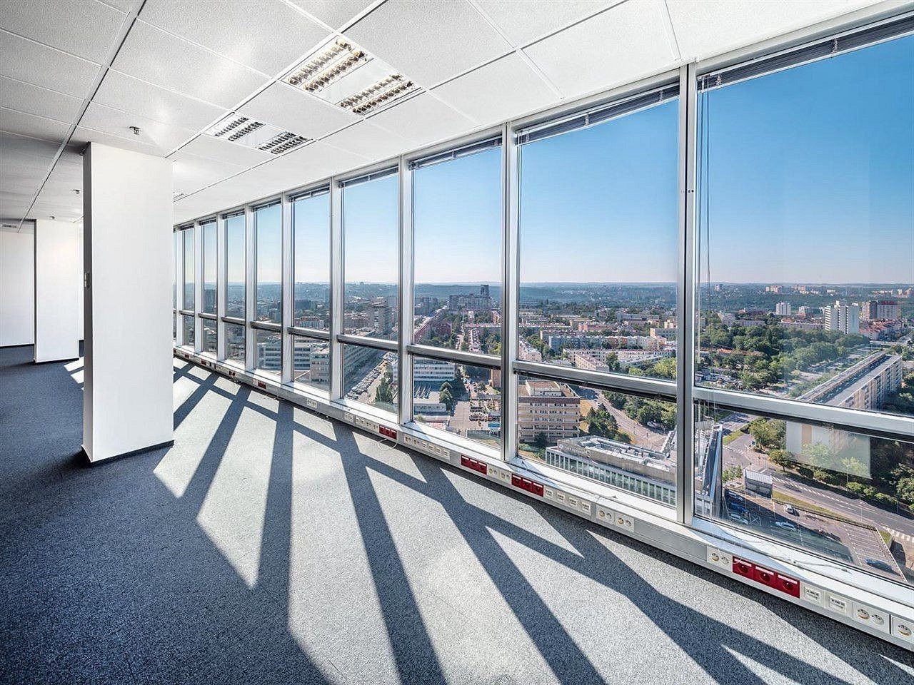Kancelář · 340 m² · Praha - 3