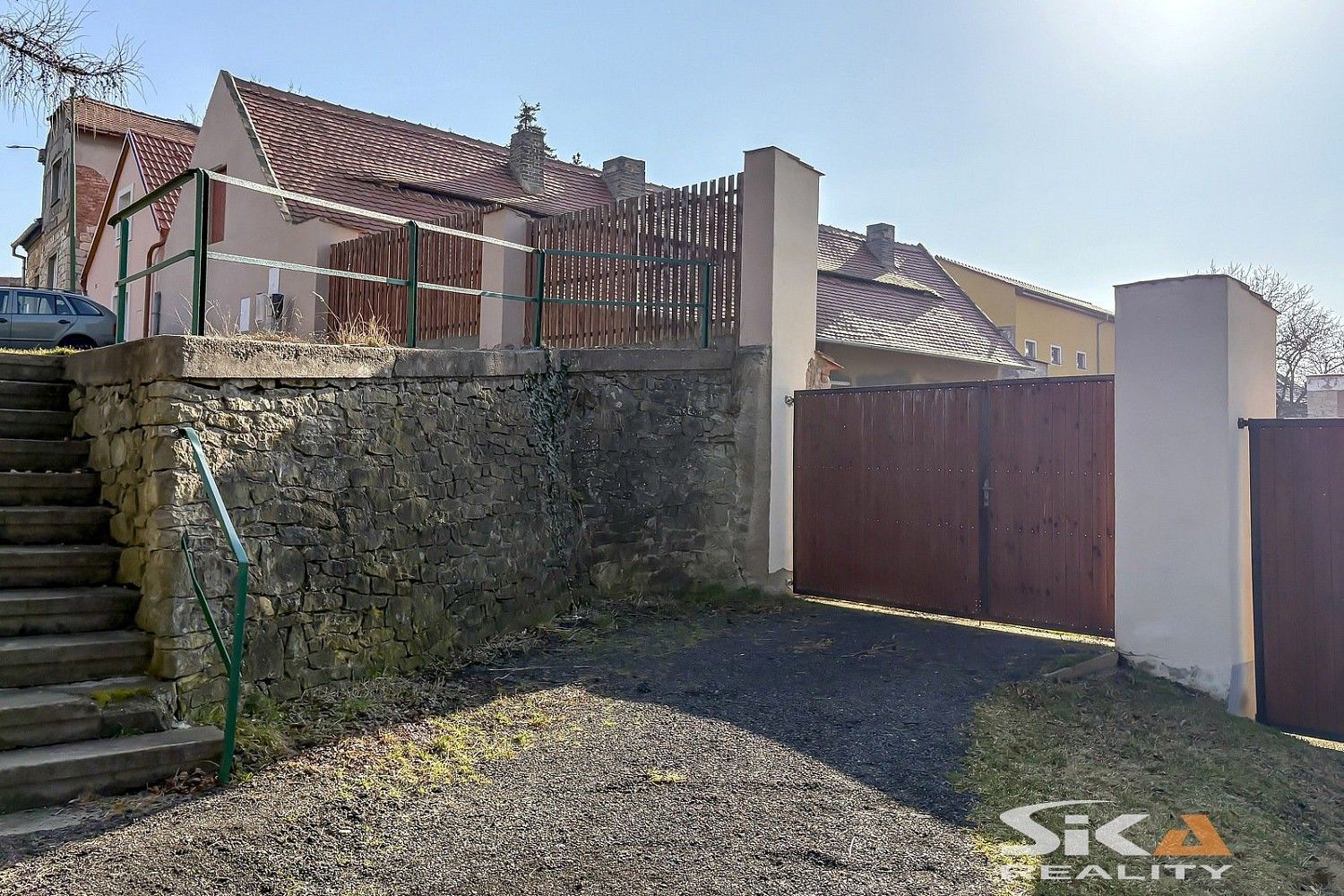 Rodinné domy, Jimlín - Zeměchy, okres Louny, Ústecký kraj, 100 m² - 1