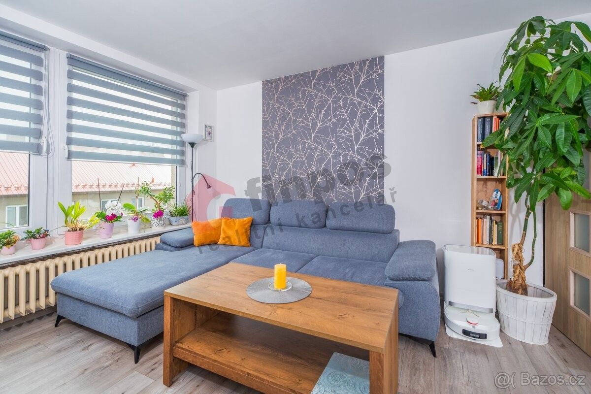 4+1, Benešov u Prahy, 256 01, 80 m²