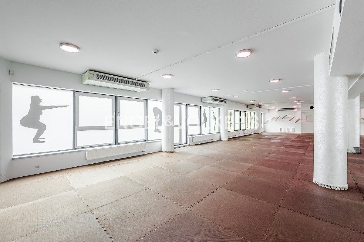 Obchodní prostory · 360 m² · Chrudimská 1418, Praha Vinohrady - 3