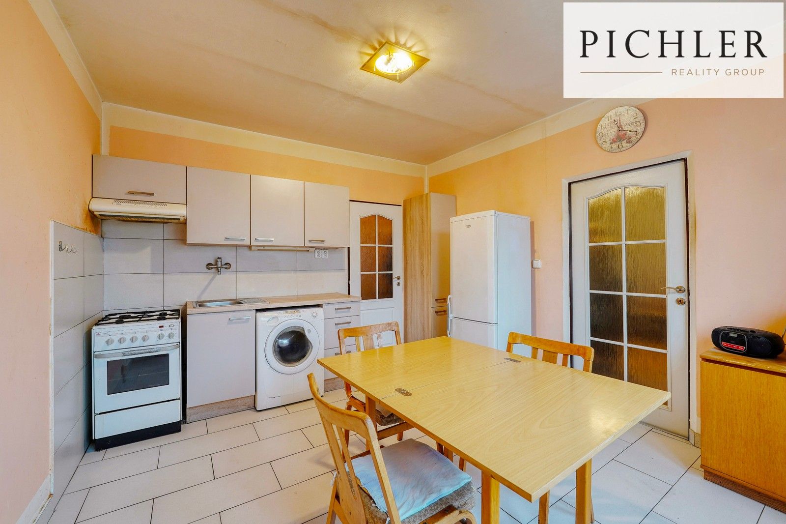 1+1, Elišky Krásnohorské, Plzeň, 37 m²