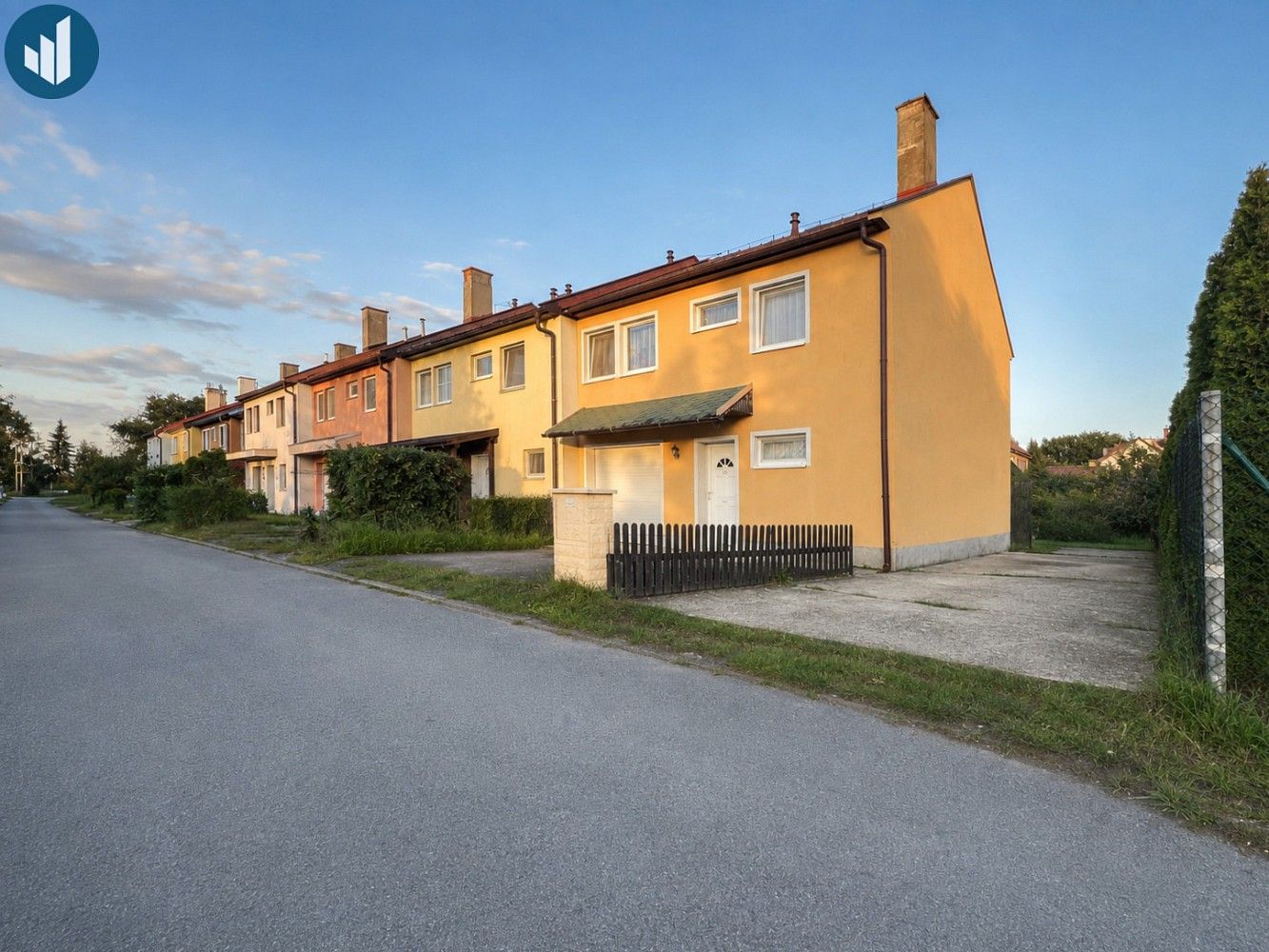 Rodinné domy, Tišice, okres Mělník, Středočeský kraj, 150 m² - 1
