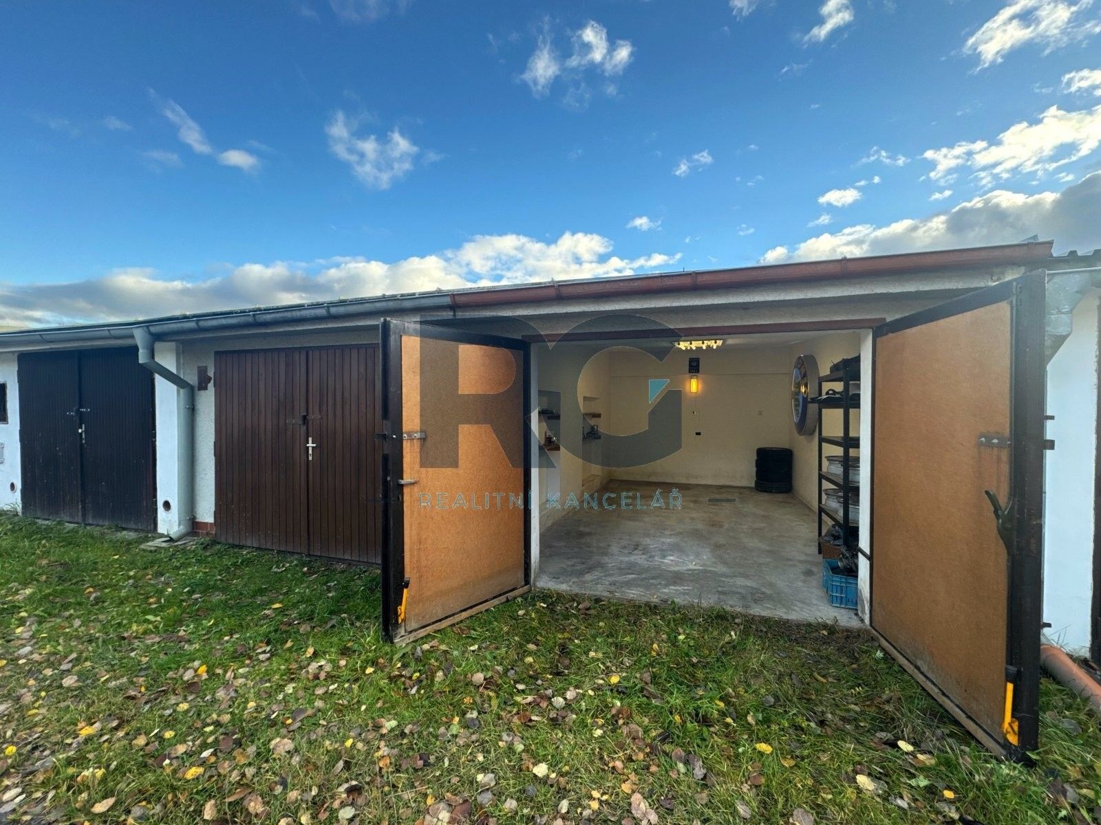 Garáže, Lesní, Trhové Sviny, 21 m²