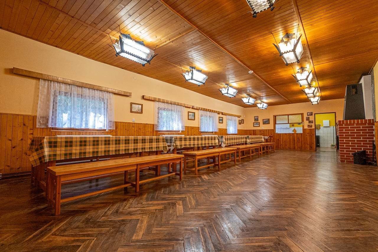 Chata · Holín - Horní Lochov, Královéhradecký kraj - 3