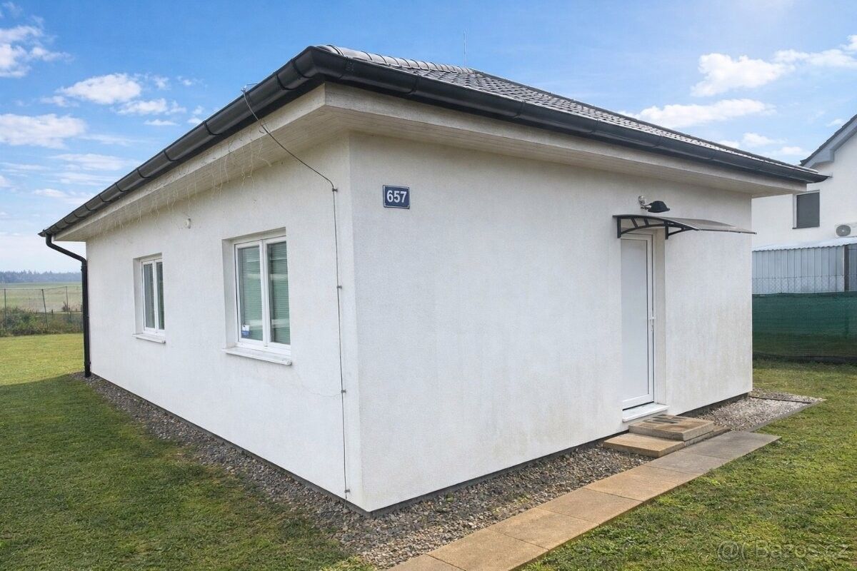 Prodej rodinný dům - Velká Dobrá, 273 61