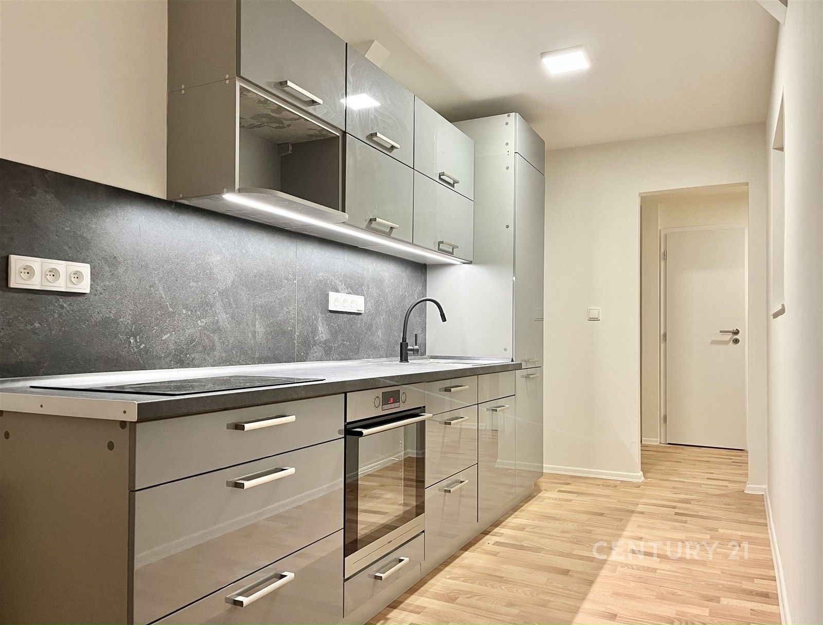 Pronájem byt 3+1 - Hlavní  , Zborovice, 88 m² - 5