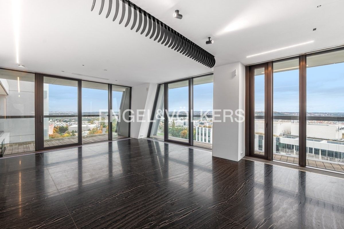 3+kk, Milevská, Praha, 160 m²