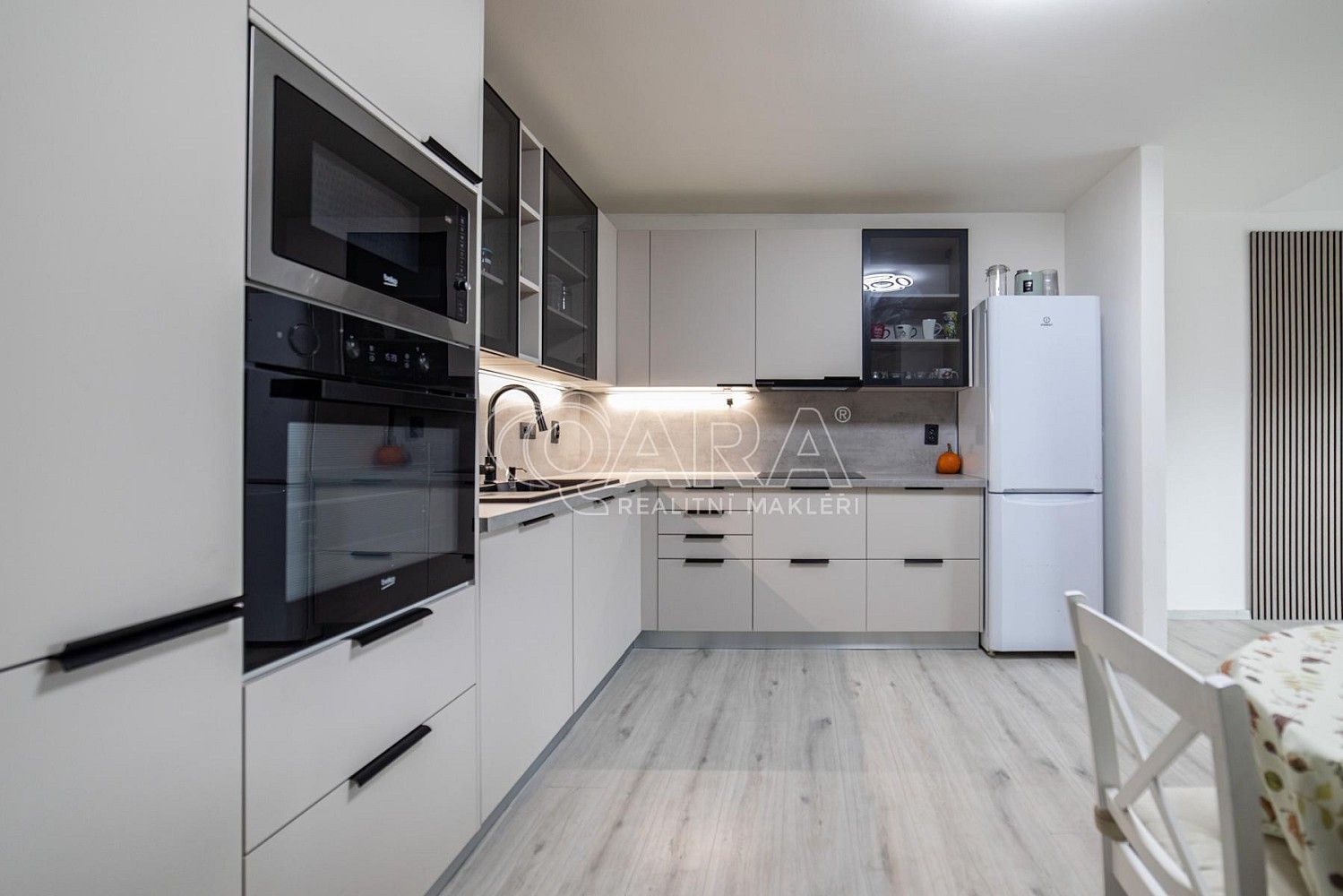 Prodej byt 5+kk - Za Dvorem, Holubice, okres Praha-západ, 117 m² - 5