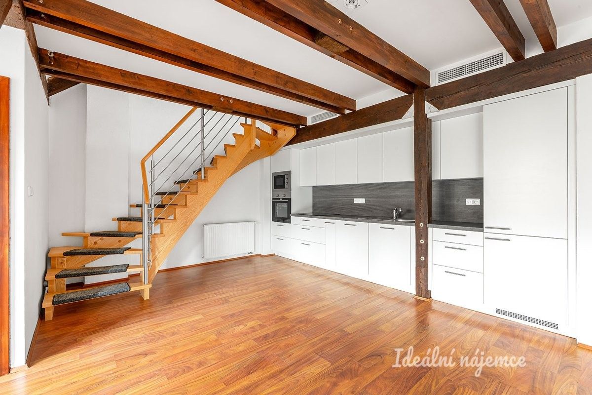 4+kk, N. A. Někrasova, Praha, 127 m² - 2